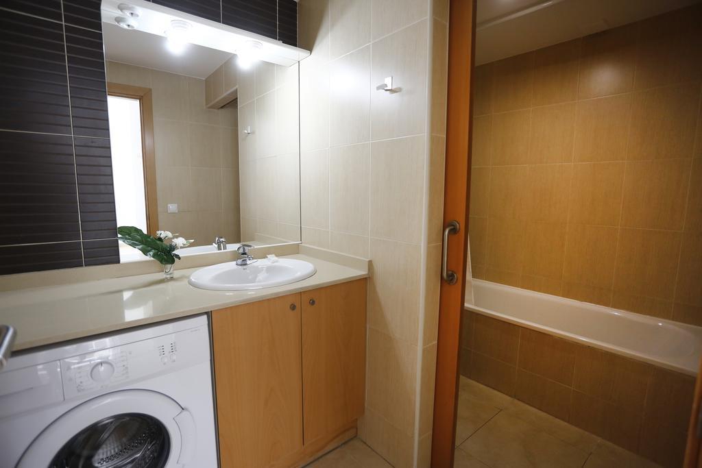 Apartaments Claudia Reus Exterior photo