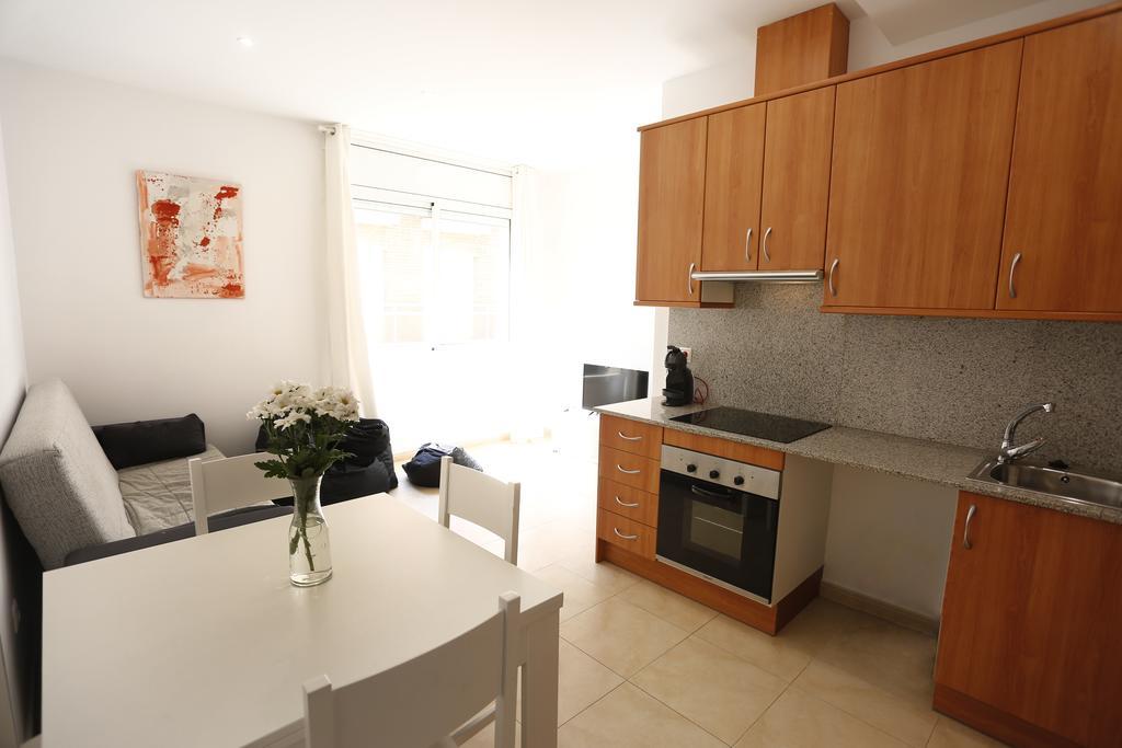 Apartaments Claudia Reus Exterior photo