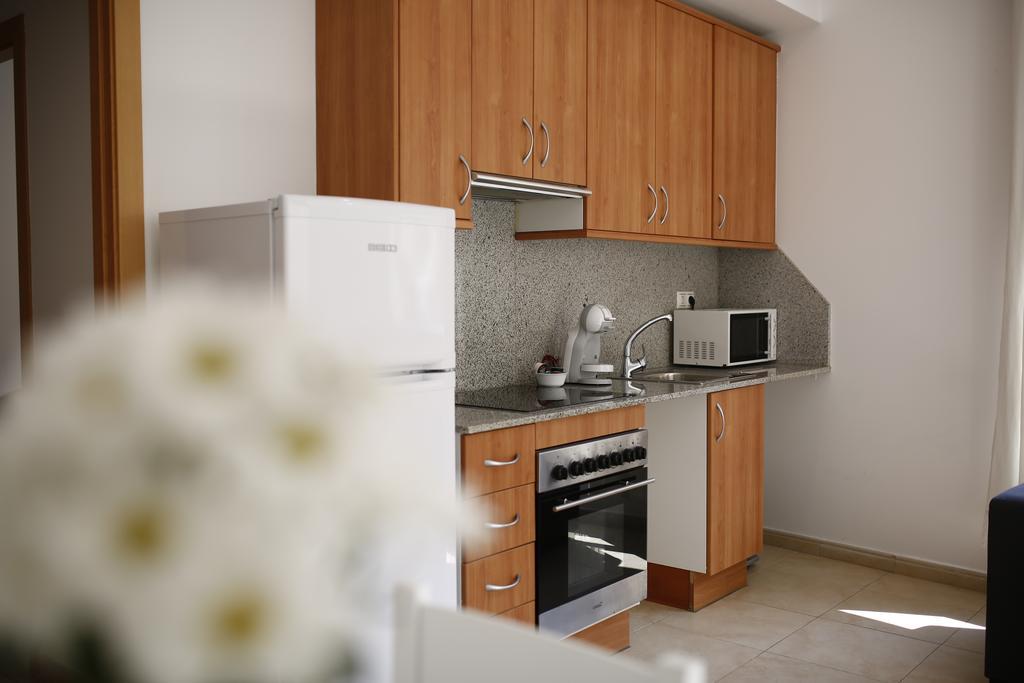 Apartaments Claudia Reus Exterior photo